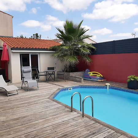 Studio Independant Chez L'Habitant Avec Piscine Et Cuisine Exterieures La Rochelle  Buitenkant foto