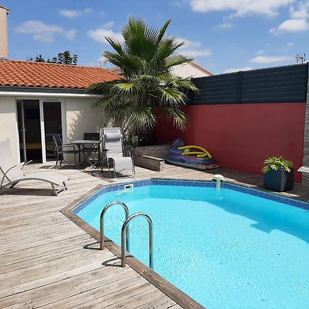 Studio Independant Chez L'Habitant Avec Piscine Et Cuisine Exterieures La Rochelle  Buitenkant foto