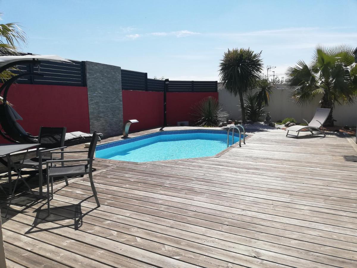 Studio Independant Chez L'Habitant Avec Piscine Et Cuisine Exterieures La Rochelle  Buitenkant foto