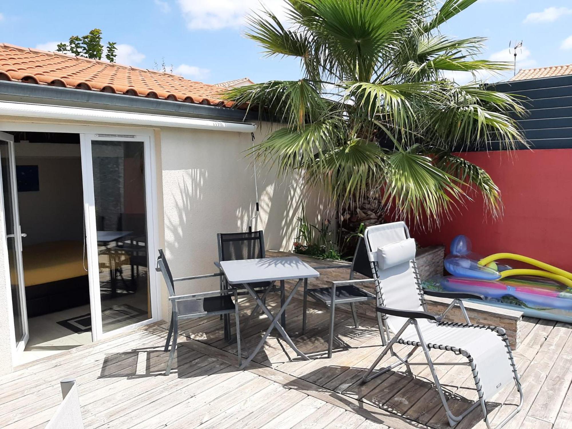 Studio Independant Chez L'Habitant Avec Piscine Et Cuisine Exterieures La Rochelle  Buitenkant foto